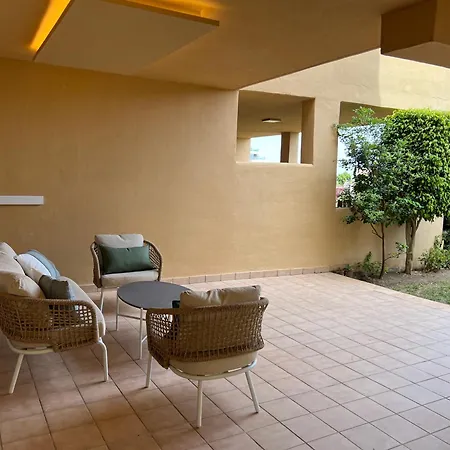 Impresionante De Lujo Con Jardin Estepona